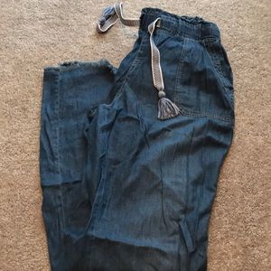 Wide leg, elastic waist jeans